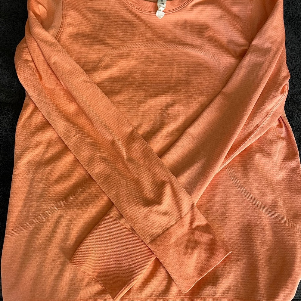 Lululemon long sleeve shirt